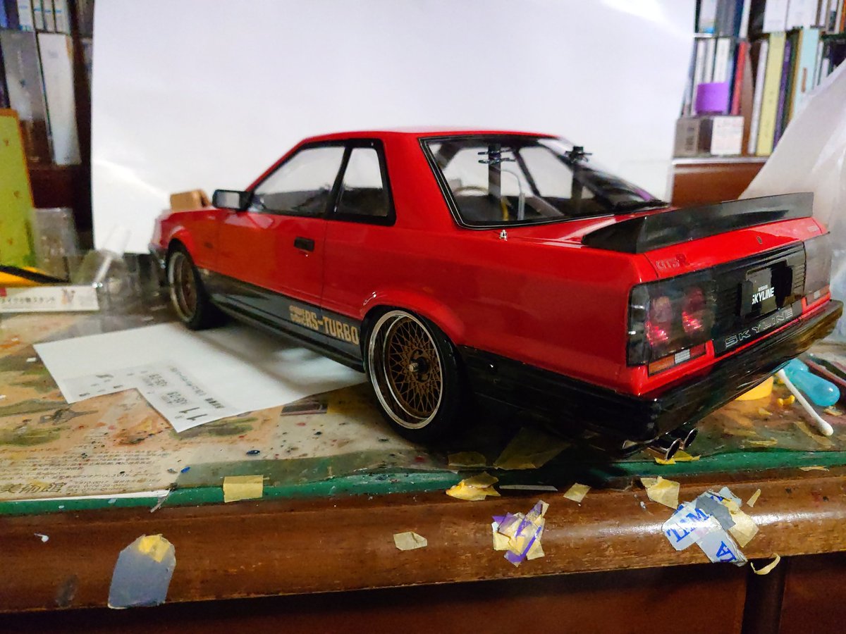 ZERO_LC100's tweet photo. キラーボディ R31スカイライン完成しました。一見ドリフトっぽいですがグリップ仕様です。
シャーシ:タミヤBT-01FR
ホイール:MST
タイヤ     :タミヤレーシングラジュアルタイヤ https://t.co/lkaGsZgSxd