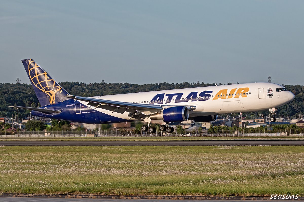 Seasons4100's tweet photo. 2026/5/30 TY
ATLAS AIR B763 N640GT
ドエロ光ギリで降りてきたジャイアン
建国250周年マーク入りでした！
747にも入れたのかな？
#N640GT https://t.co/SGBblZQS3e