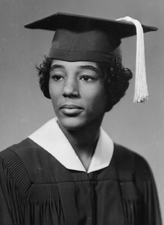 freakoutsideofx's tweet photo. May 30, 1965, Vivian Malone received a Bachelor of Arts in business management and became the first Black student to graduate from the University of Alabama. https://t.co/hTwq7xBhxw