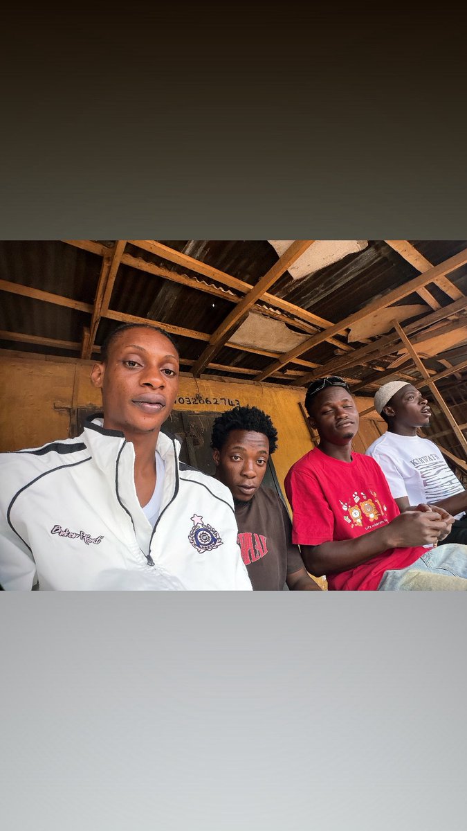 AzeezSi48689396's tweet photo. Ninu Adugbo 👀 https://t.co/wmeSOoChmG