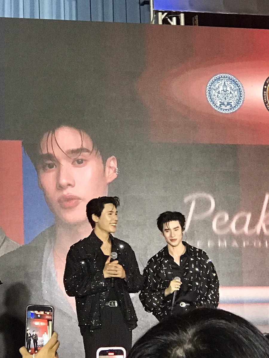 rlwon_st's tweet photo. โอ้พระเจ้า เราเป็นคู่กัน~🥹
#เพิร์ลศัจกร #pearlpooo #ThaiFestivalinHCMC2026 https://t.co/TysD97WJXS