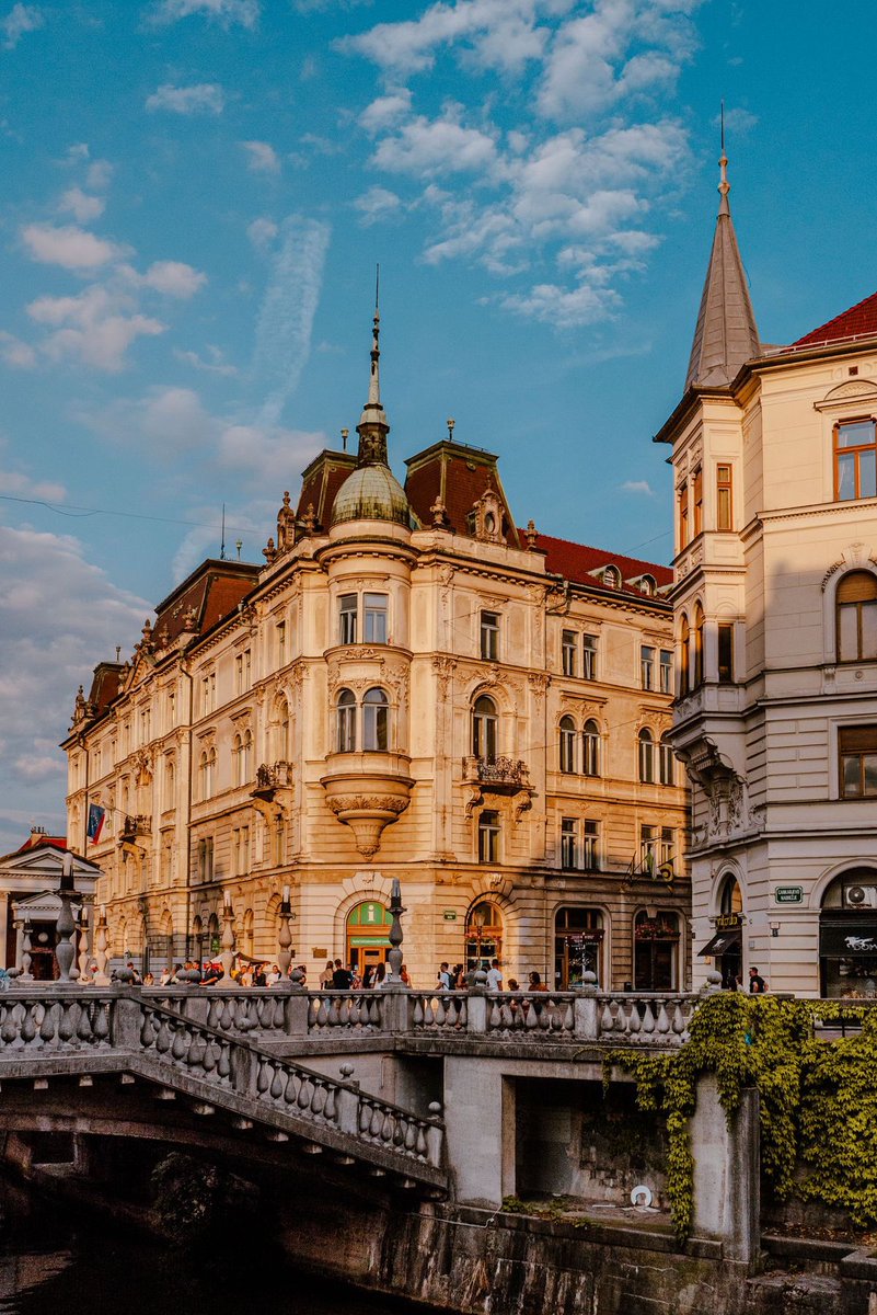 vistaaura222's tweet photo. Ljubljana, Slovenia https://t.co/zBpAHaXKuV