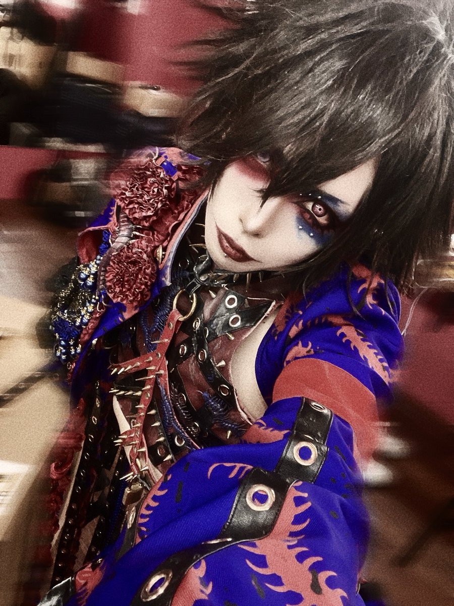 Status_Unknown4's tweet photo. 『駆除は殺虫剤にて』

八咫 烏 https://t.co/2wKxNyI1Cz