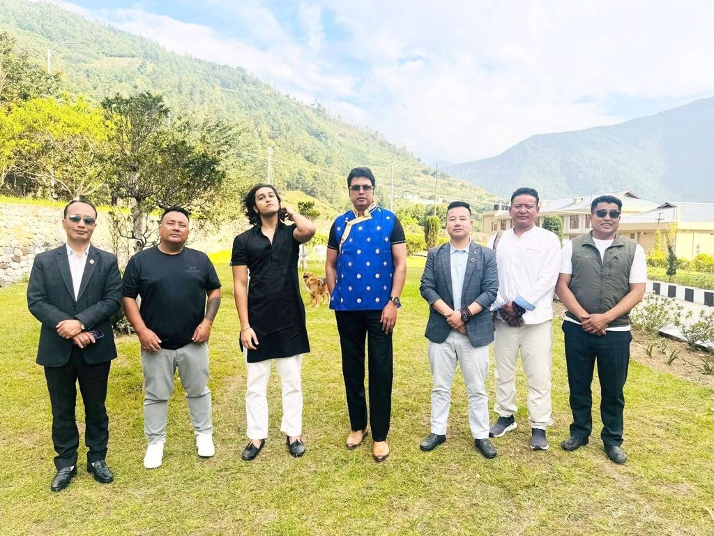 BjpBiplab's tweet photo. After arriving in Dirang, Arunachal Pradesh, amidst its picturesque green hills and breathtaking natural beauty, I was accorded a warm welcome by the local administration and party workers in accordance with the rich traditions, customs, and vibrant culture of the state.

I sincerely thank Chief Minister of Arunachal Pradesh, Shri @PemaKhanduBJP Ji, for the warm hospitality and extend my best wishes to him.