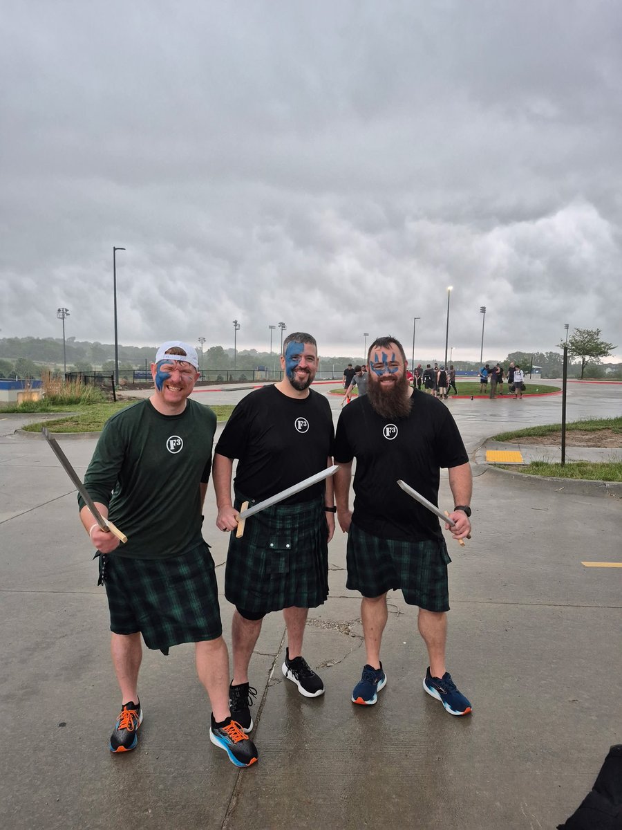 SkerTrader's tweet photo. Year 1 of @F3Nation and the Battle of Stirling in the books @F3BunzTown. Thank you @F3Omaha for everything you've given me and to all the PAX out there. Keep giving it away F3! 
Welcome FNG Downspout and FriendZone #Justpost https://t.co/P1WXQTZsNW