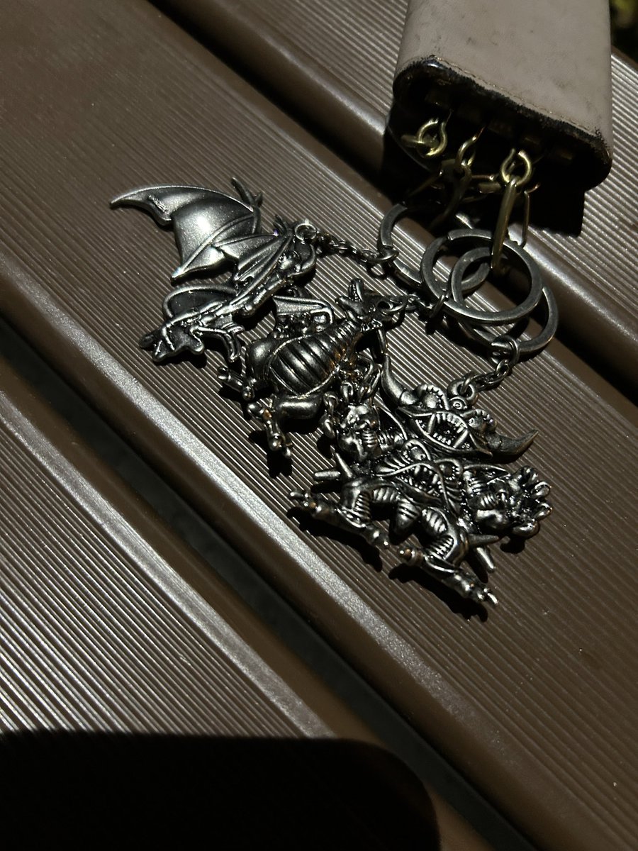 bboy_yusuke's tweet photo. だいぶ前の一番くじのキーホルダー良すぎる https://t.co/SiRjaie3hj