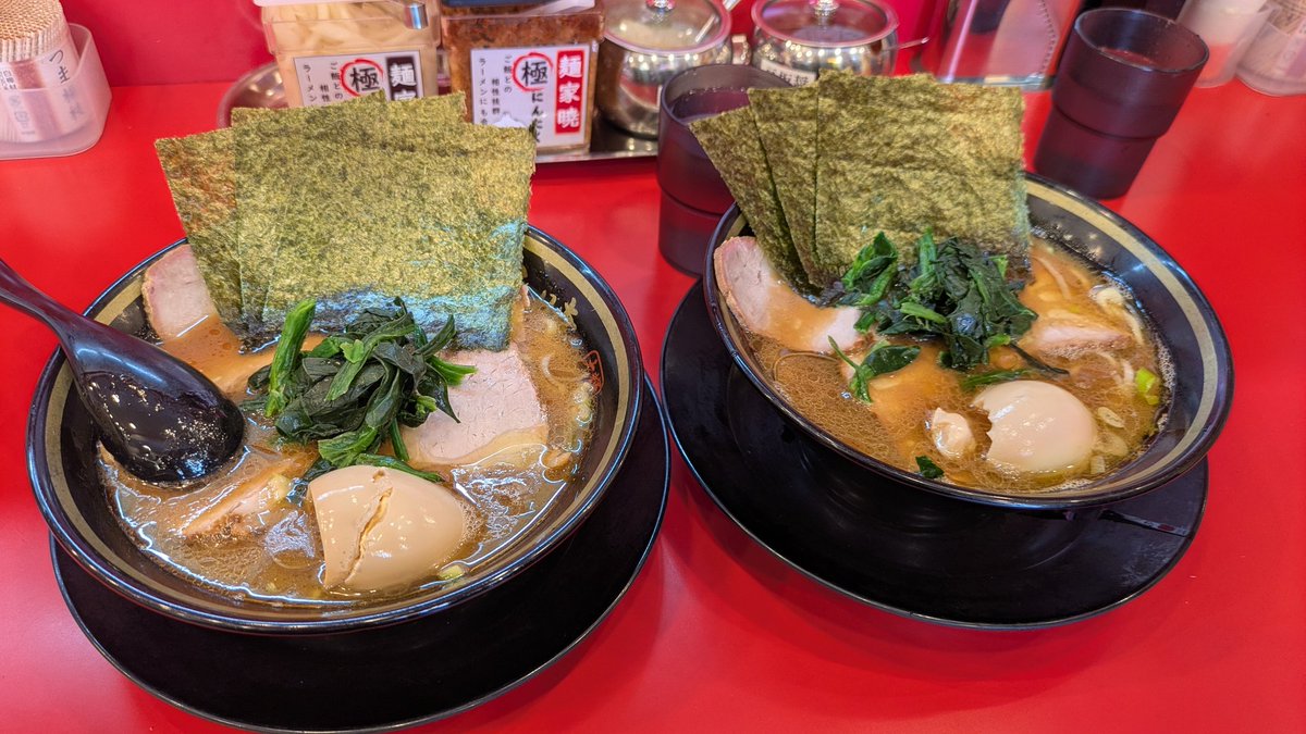 sioduke_pickles's tweet photo. 彼女と久々に家系を食べたり
ワッフル食べたり
古着見たり、ゲーム見たり https://t.co/BYEghdmrmu