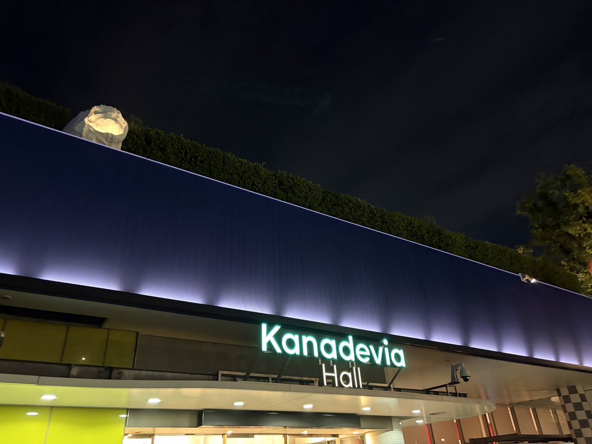 sanshiro313's tweet photo. いろんな感情があるけどシンプルにセンターおめでとう！
これからもよろしくだ〜🤝 https://t.co/nuGjZgoAIL