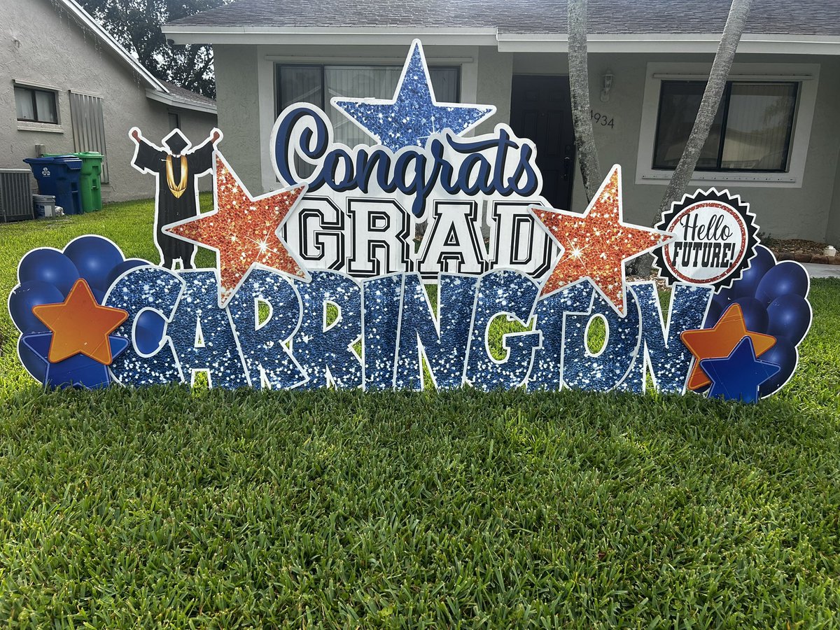LaquestaA's tweet photo. Itโs a YARD PARTY๐๐งก
#FLVSGrad
#CongratsNephew https://t.co/i1sdM1vIut