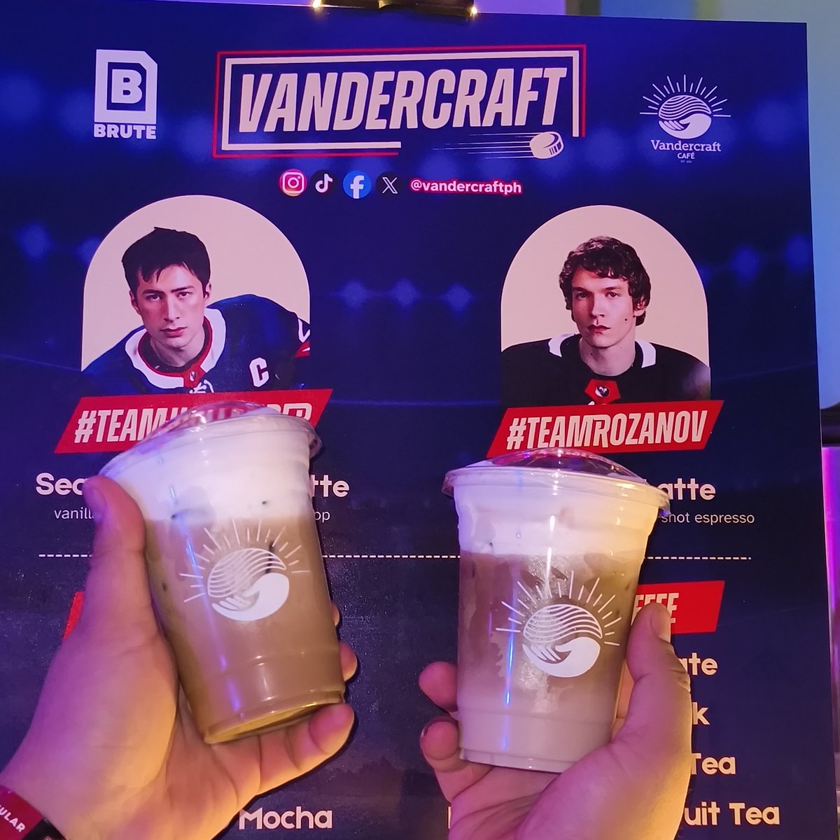 vandercraftph's tweet photo. 𝗡𝗼 𝘁𝗶𝗺𝗲𝗼𝘂𝘁𝘀, 𝗷𝘂𝘀𝘁 𝗽𝘂𝗿𝗲 𝗳𝘂𝗻 𝘁𝗼𝗻𝗶𝗴𝗵𝘁! 🤩 🏒

We're here! Are you in for your caffeine-fix, something milky, or even some fruity detox? We got you! We're serving you both coffee and non-coffee drinks tonight. ☕🍵🍫

Play nicely, queer bears! 🏳️‍🌈🏳️‍⚧️ https://t.co/lCx278tBNM