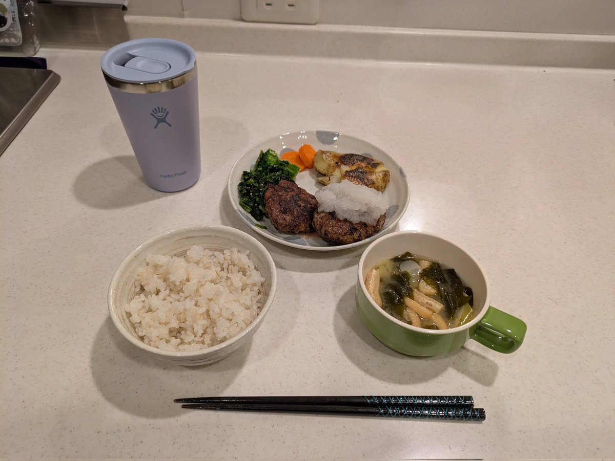 hajime tweet media