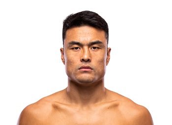 Elonov_MMA's tweet photo. Zhang Mingyang is one of the worst prospects in recent years https://t.co/h8WIr132j6