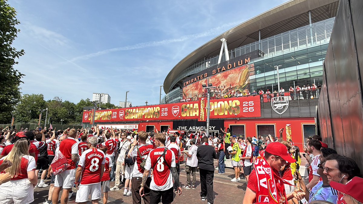 Mr_Longgame's tweet photo. LETSGO !!!!!!!!!!🔴⚪️ https://t.co/yztgJhFJXR