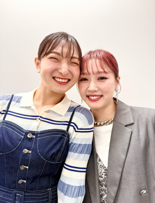 fs_gossips's tweet photo. “Wakaba probably knows me inside and out – from everyday life to competition matters” and “It was my first time choreographing, but I know what kind of movements look great on Kao-chan” Wakaba Higuchi created a program for Kaori Sakamoto

https://t.co/w8qWLKN1b8
Click the link to read the full translation⛸ 

#iceskate #iceskating #フィギュアスケート #figureskate #figureskating

photo Mainichi Shimbun