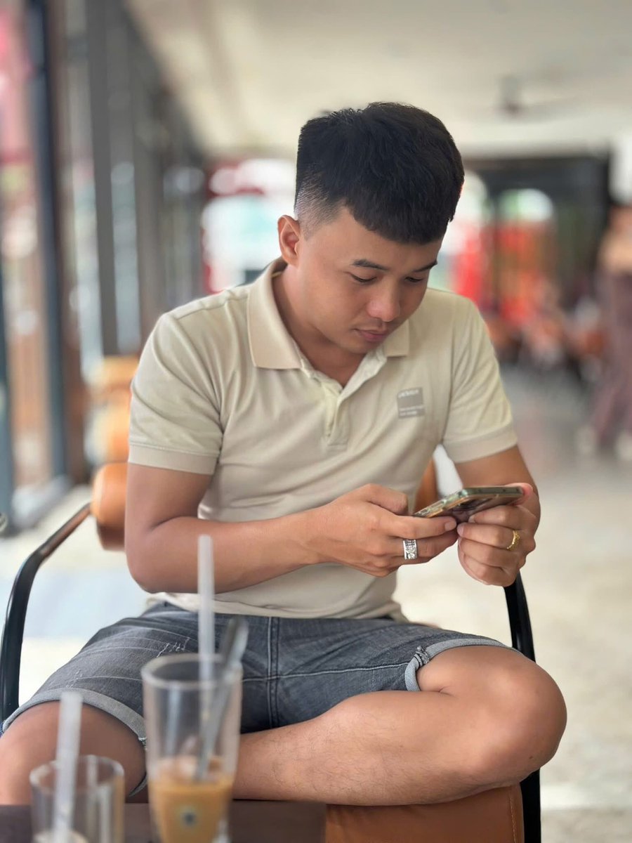đầu tui là cái ghế ngồi của chú làm chung kho tweet media