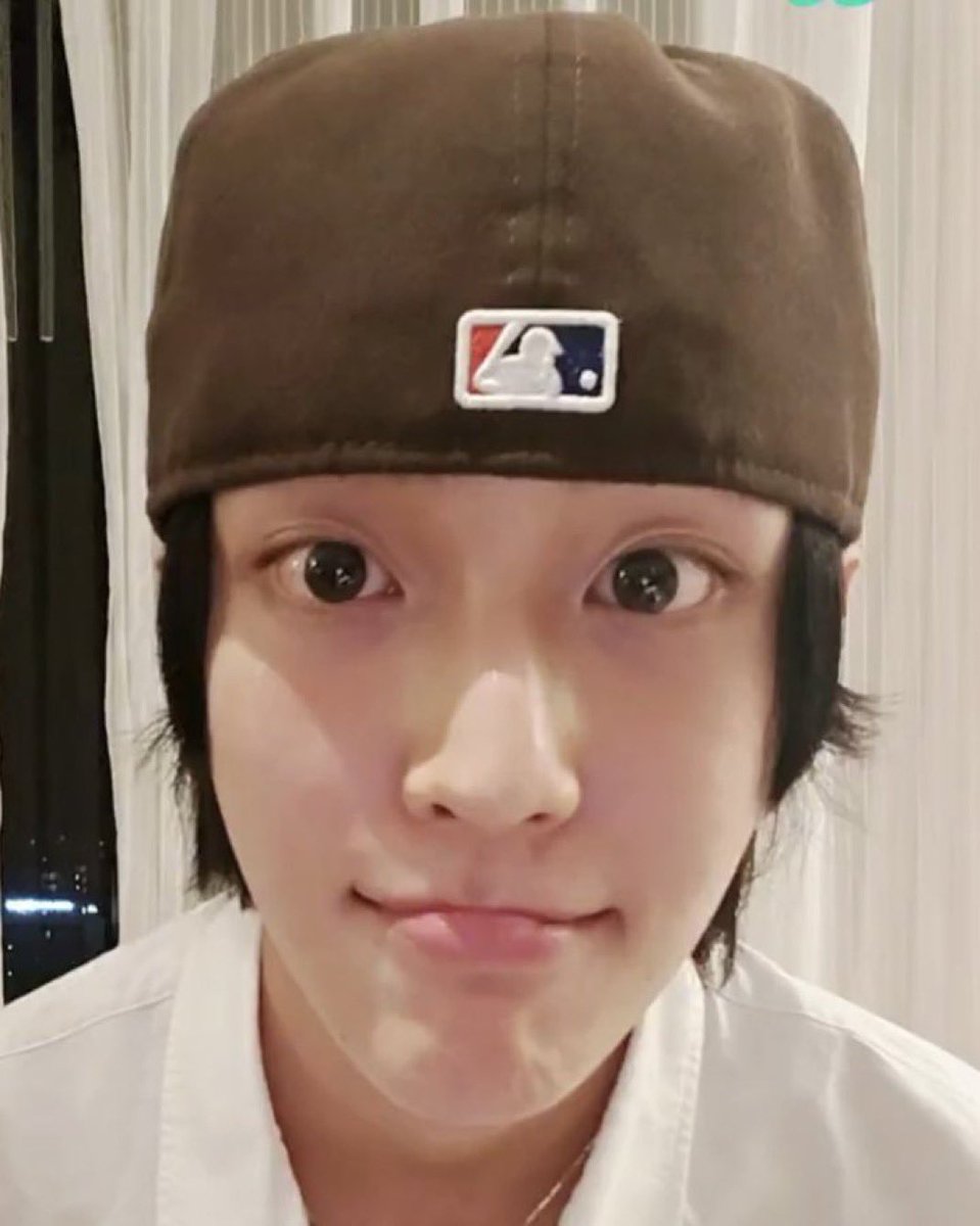 유움 tweet media