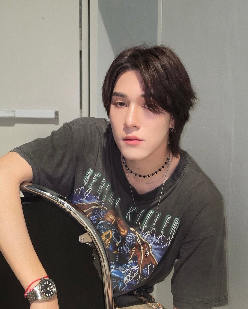 aim7spt's tweet photo. คนสวย https://t.co/cqm29UQTXH