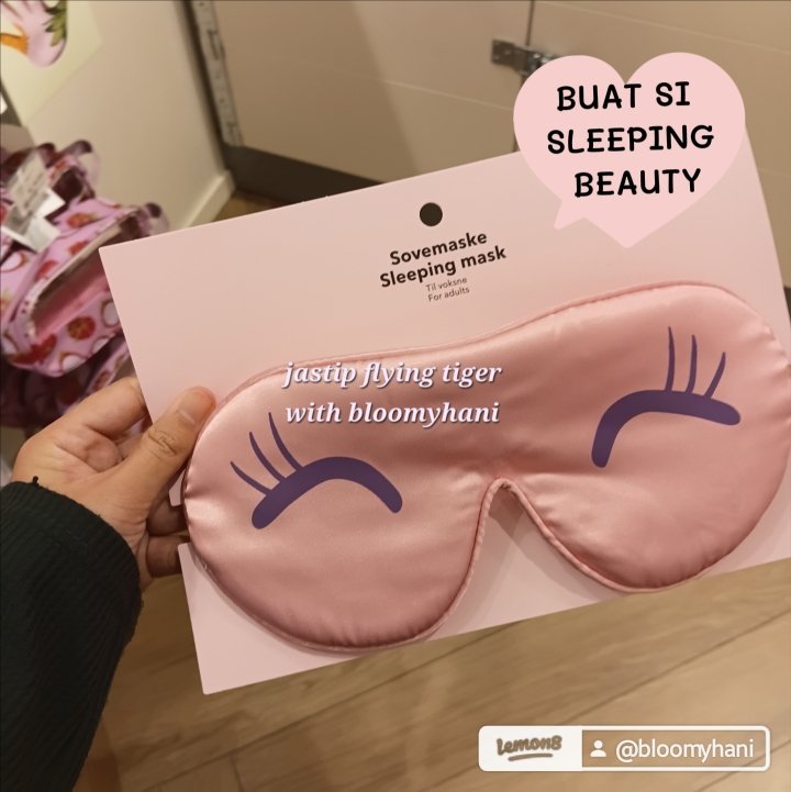 bloomyhani's tweet photo. Rekomendasi SLEEPING MASK buat yang setiap tidur tetap ingin looks good (its a mandatory tho🤭)

Sleeping mask flying tiger lucu lucu kan!! Ada 2 model baru yang masuk, perfect buat si sleeping beauty😋🫶🏻

Jastip di shopee⬇️
https://t.co/eBBwPro6Bm https://t.co/hlZ1DwM0uU
