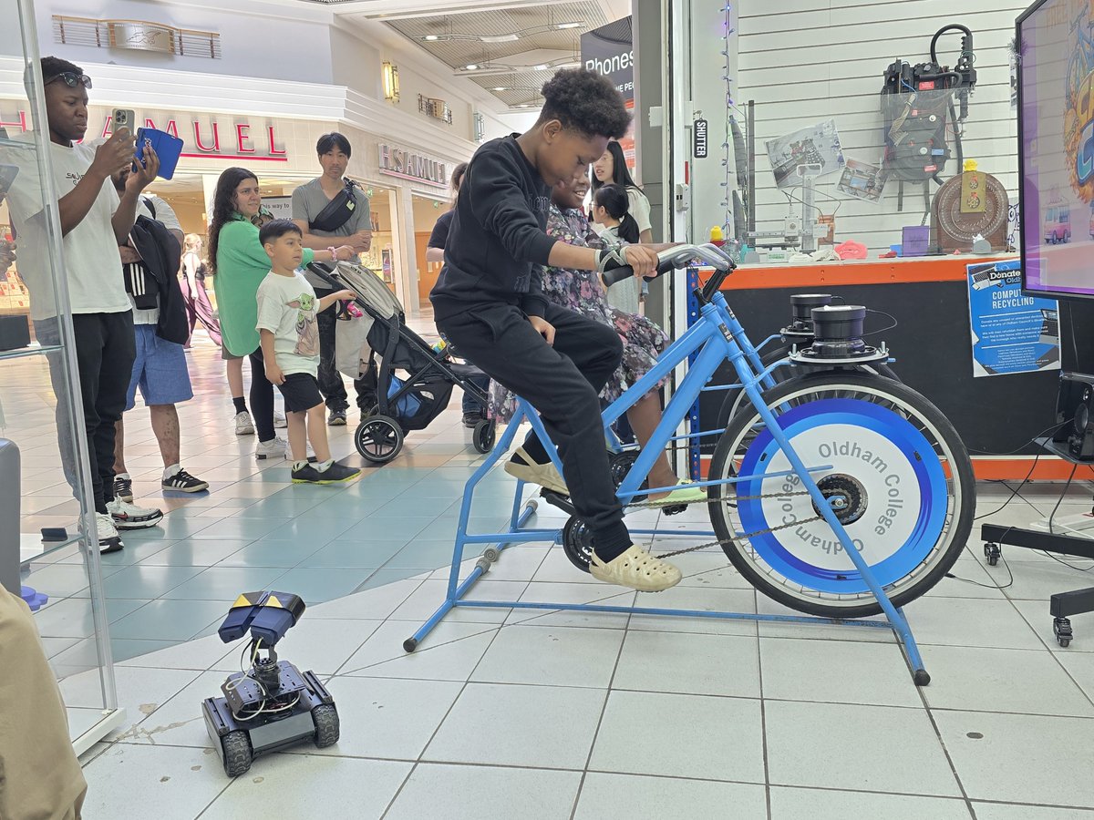 InclusiveBytes's tweet photo. The Sm00thie Bikes are out... If you are visiting #festivaloldham come and say hello 👋 https://t.co/eLITRuEpSv