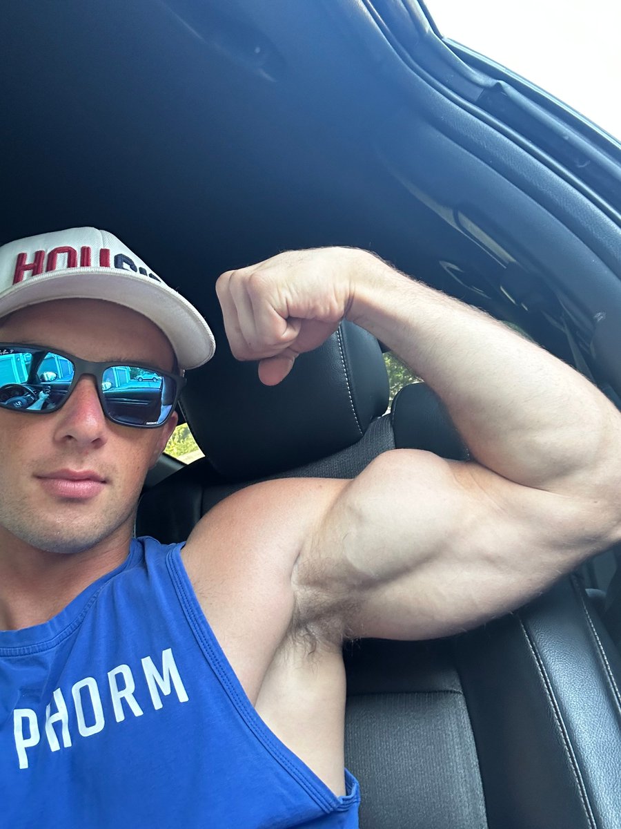 AlphaAxel1's tweet photo. Peaks you’d have to climb 😈💦 https://t.co/F6434igYvv