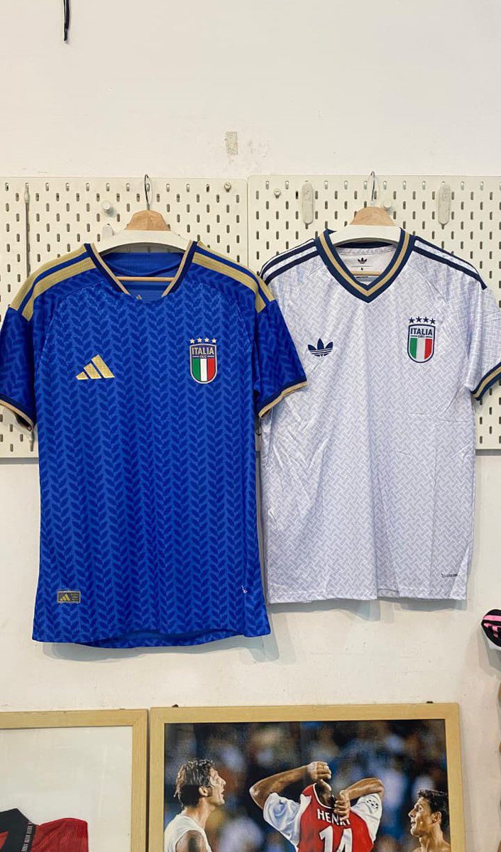 fdjersey_'s tweet photo. PROMO JERSEY ITALY 

SMLXLXXL LENGKAP, BARANG TERBATAS!

JERSEY BISA DI PASANG PATCH &amp; NAMESET JUGA!

order bisa lewat @fdjersey_ atau chat 
ke WhatsApp -> https://t.co/UObY5KPBYV cek katalog di https://t.co/UNVHXcTD9a https://t.co/Kthd8wW0EO