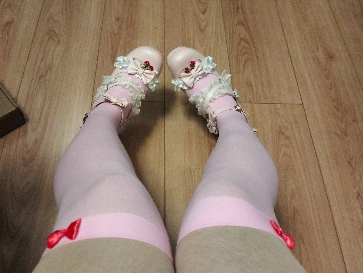 melonpanna16376's tweet photo. 今天是骚骚的粉色哦~还有粉粉的小平板锁~~~#男娘  #锁娘 #雌堕 https://t.co/v149IRxwWy