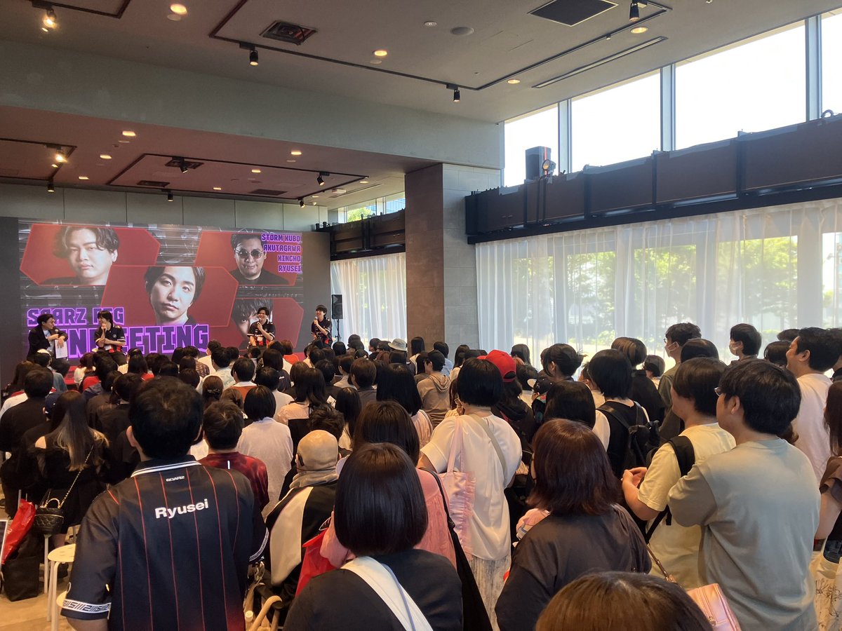 horamune163's tweet photo. SF6メンバーが揃った初のファンミーティング。
想定を上回る反響によりチケットが手に入らなかった皆様には、申し訳なく思っています。
選手もファンの皆様も一緒にワクワクできる場をこれからも創り出していきます。ご来場ありがとうございました。
選手たち、ストーム久保さんもお疲れ様でした。 https://t.co/3qteyBcgtJ