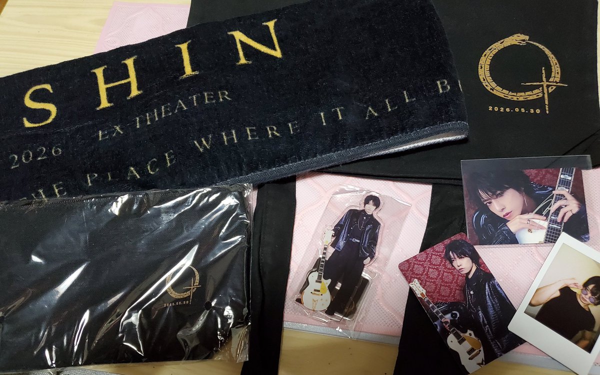 NkJSCIGd7u74A2k's tweet photo. 行って来ました~🥰
#SHIN
#EXTHEATER https://t.co/aQ2P30r0Nv