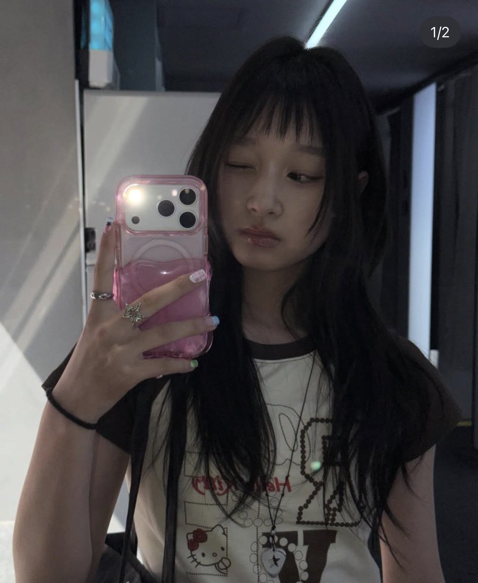 jianations's tweet photo. Jia Shin has bangs now ‼️😱

📸 - via jia__shin on instagram https://t.co/i4DQknzE7i