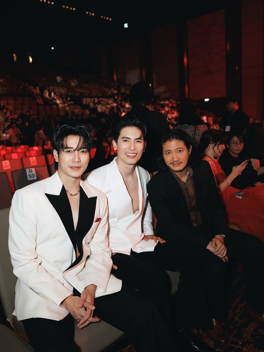 sonyukedotcom's tweet photo. Social Update (30.05.2026)
#Sonyuke #สนยุกต์

ขอบคุณสำหรับรางวัลครับ 🏆 (1) 
#KCLAWARDS2026

SONEURO SHINE X KCL2026
#KCLAWARDS2026XSHINE
#คมชัดลึกอวอร์ดครั้งที่22

Credit IG : sonyuke 
👉 https://t.co/zd2J95E8xw https://t.co/daDsCoYLwv