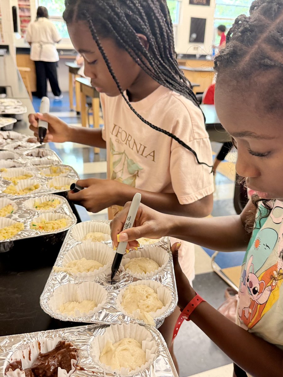 WA_Camps's tweet photo. Kids Cuisine met last week and made homemade pizza, pasta, &amp; pastry’s! • • • @woodwardacademy #woodwardway https://t.co/Fc3Rwo6ds3