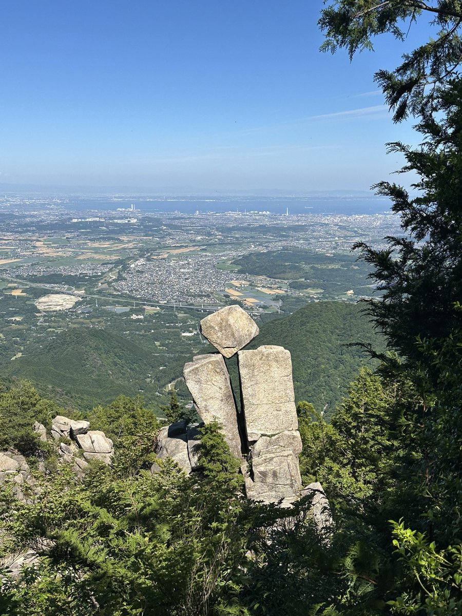 O5w4P's tweet photo. 御在所岳 中登山道〜裏登山道
天気に恵まれてスーパー登山部してきた https://t.co/NF6Zu9JBZt