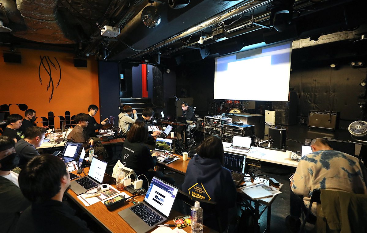ca_ble's tweet photo. 6/23火
Dante ネットワークスイッチセミナー

・Danteネットワーク基本
・スイッチ設定実習（Cisco C1300使用)
・IPとDanteの基本座学
・スイッチにDante512ch分繋げてみよう
・こうしてトラブルは起きる
・DVSを使う場合の注意点
＋d&amp;b Soundscapeミニ試聴会

詳細＆お申込み
https://t.co/wU0JDO0Neq https://t.co/EV3kfG9jwv
