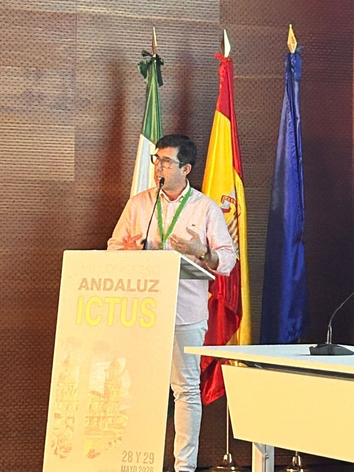 sedenered's tweet photo. Enhorabuena Sergio González-Román y Raquel Vallejo JD de @sedenered por su brillante participación en el VII Congreso Andaluz de #ICTUS
Su aportación sobre neurovascular e higiene oral en fase aguda refuerza el avance de unos cuidados enfermeros basados en la evidencia.
#Ictus https://t.co/94HwnFxIZB