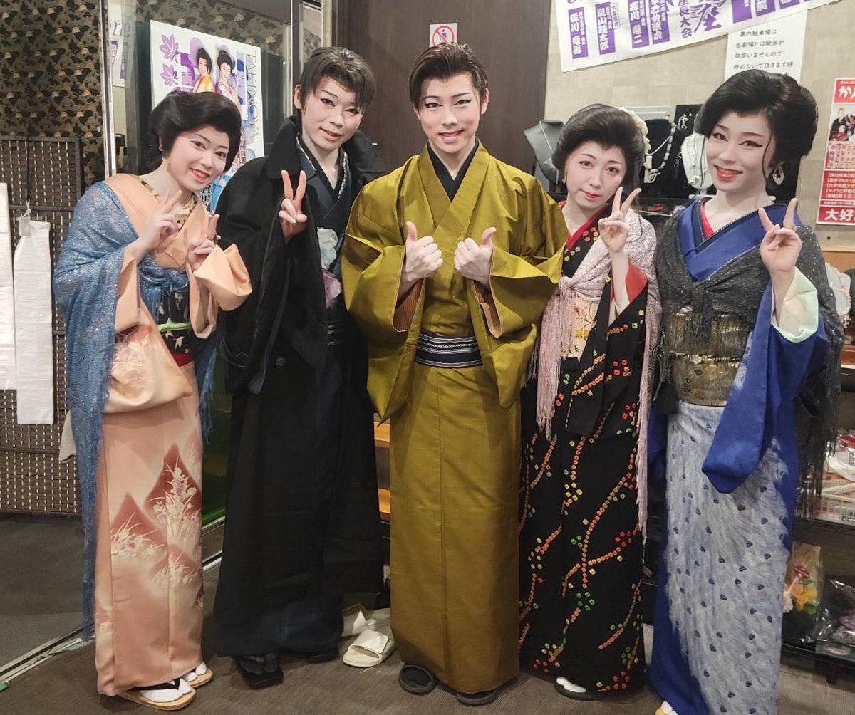 chokuto_kan's tweet photo. 風竜座公演無事に終わりました！💦✨

皆様の応援のおかげで72枚の大入りを
頂きました！！🔥
また必ず風竜座に帰ってきます！
応援して頂いたお客様、助けて下さった
ゲスト様、劇場スタッフ様
一ヶ月間本当にありがとうございました！🥹 https://t.co/oqV2DDmbcB