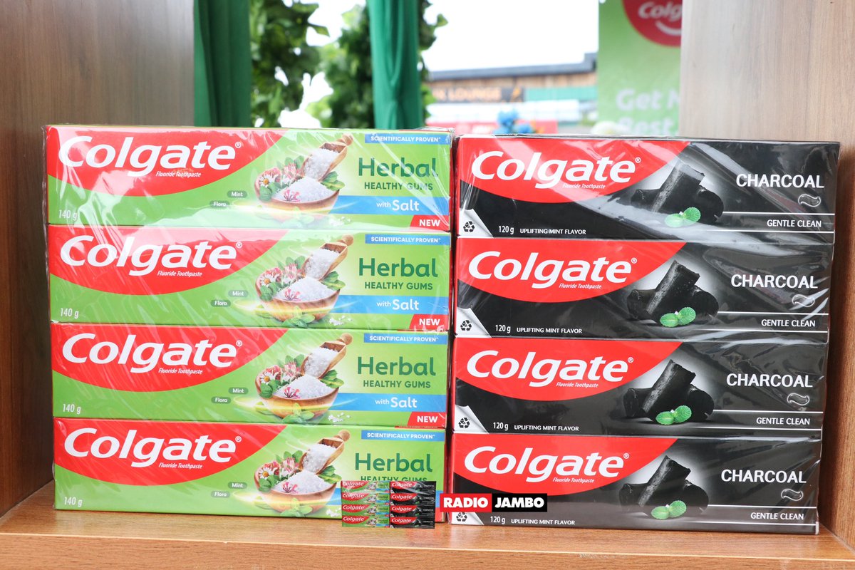 RadioJamboKenya's tweet photo. Fomu ni @colgate_kenya na Colgate ndio fomu ama namna gani my friends 😂? Ukiingia kwa duka lolote sasa hivi, utajishikia toothpaste numero uno courtesy of @colgate_kenya .
#ColgateCharcoal #Colgateherbal #KituoChaWakenya https://t.co/0djqHuGi3V