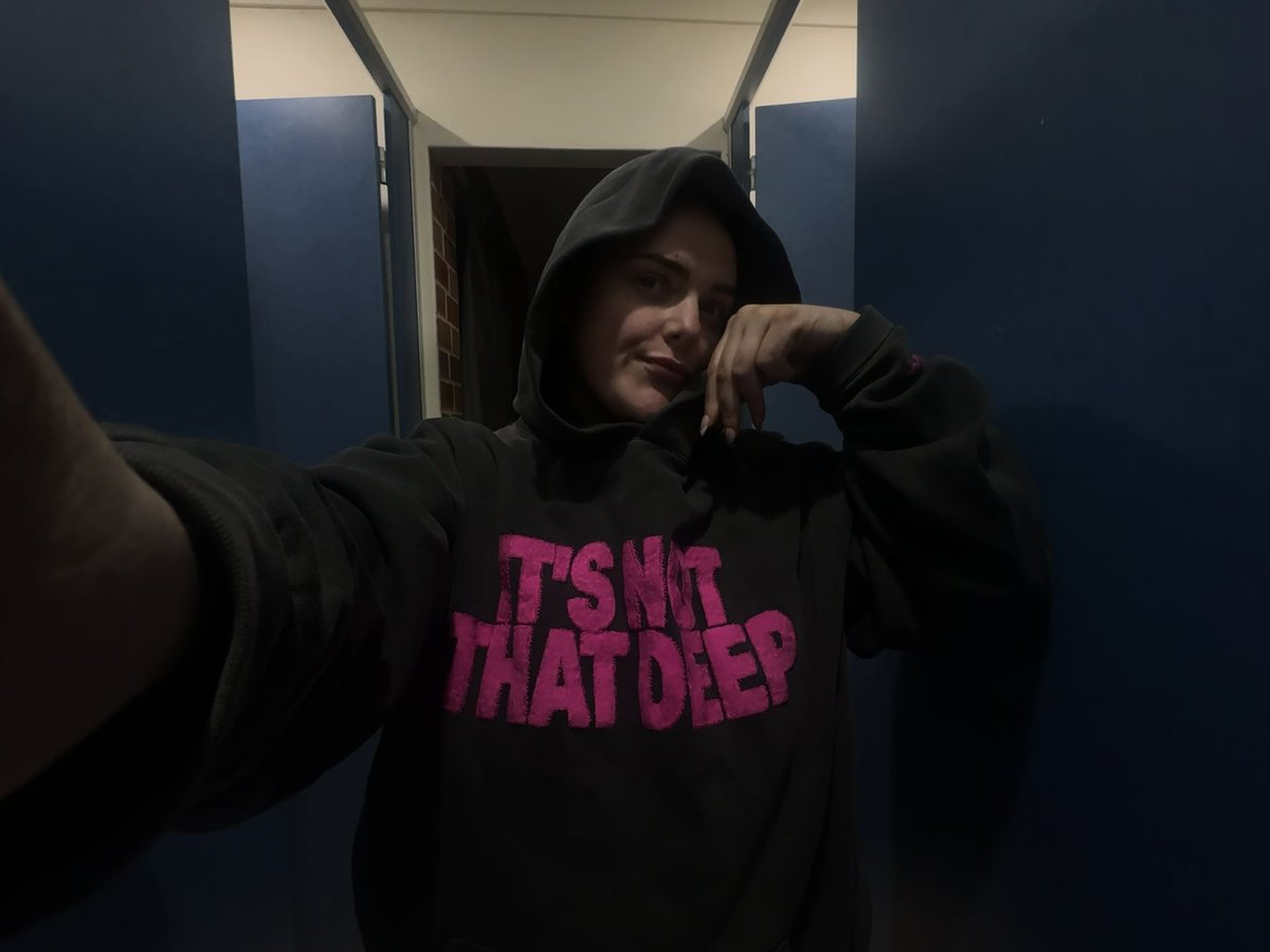 SLAMTHEDOORJB's tweet photo. I'm obsessed I haven't taken it off since I got it https://t.co/GGVPqUQfDd