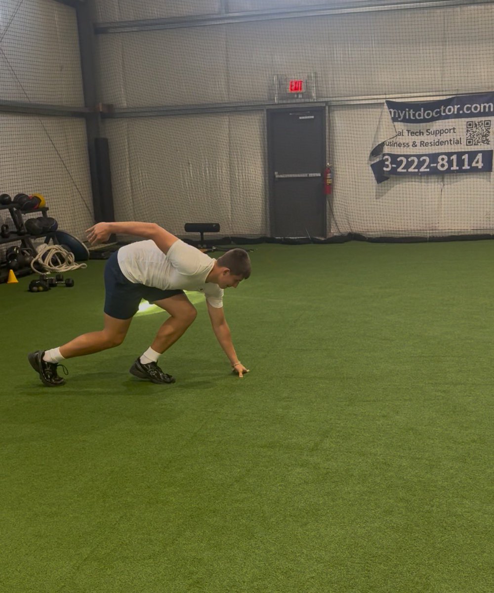 ColinScaggs's tweet photo. Friday night hip work with Coach @PlaterTeon @CoachAbel92 https://t.co/RYsDWx7TSZ