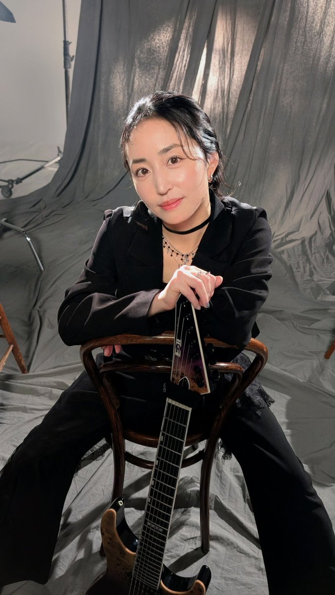 撮影の時のオフショット載せとこう📸🎸