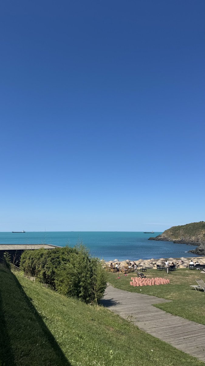 nidaabasaran's tweet photo. 🌊☀️ https://t.co/JE5INW0QJJ