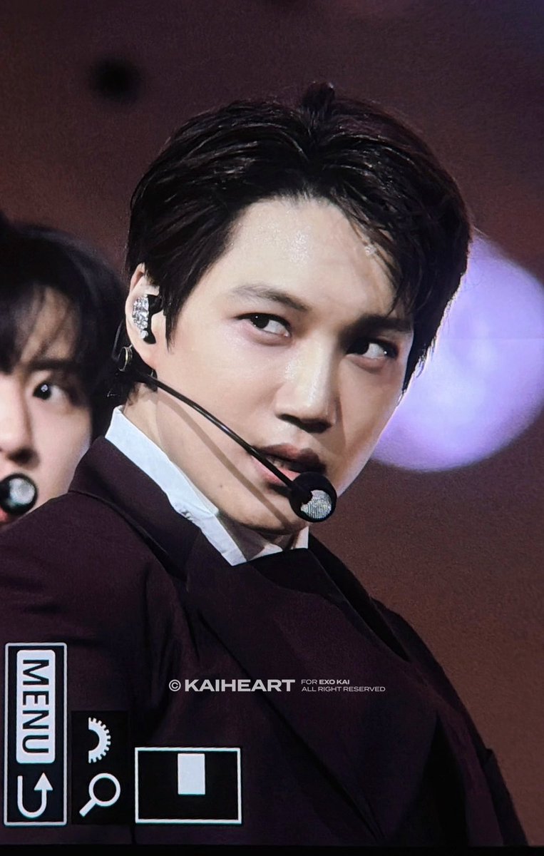 KAI_HEART_114's tweet photo. 260530 메가콘 
#KAI #카이 #종인 #엑소카이 https://t.co/8OgqEZrSZR