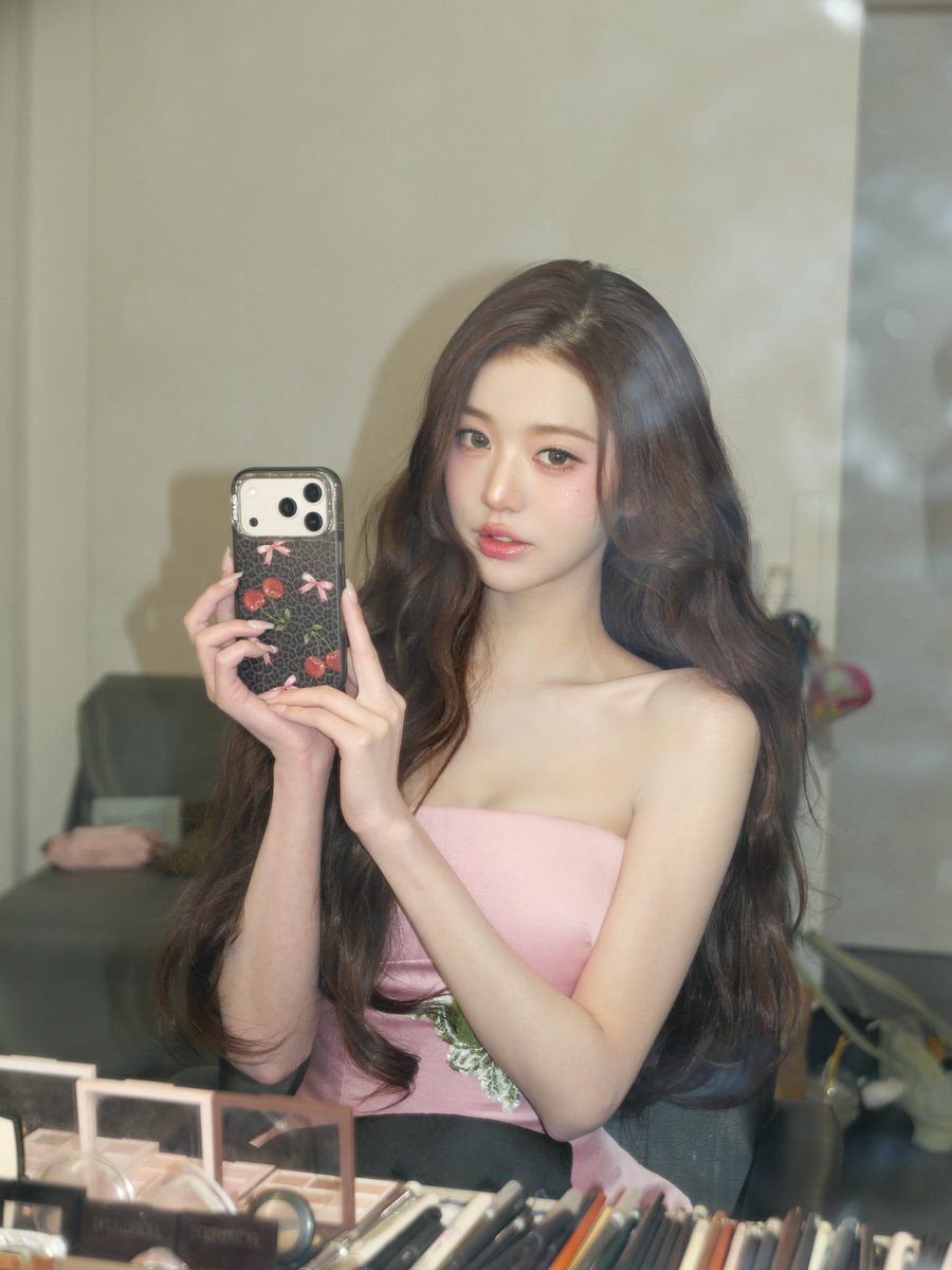 eternal1young's tweet photo. 너무 예뻐 https://t.co/A2ACRRDHqX
