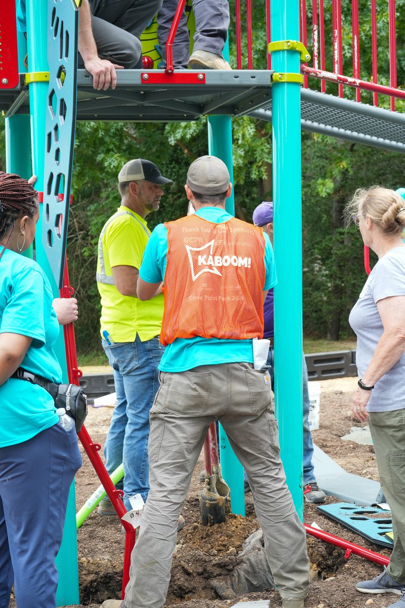 sparksatplayllc's tweet photo. A new playground was just built by the community at Cove Point Park in Calvert County — and we were honored to be part of it! 🛝🎉 Thank you to @KaBOOM for leading the charge for playspace equity. 💙 #KaBOOM #CommunityBuild #SparksAtPlay https://t.co/OgHrU4BQfx