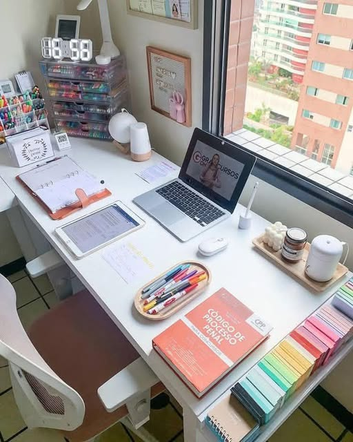 StudentLibrary2's tweet photo. 🔰كُن بسيطاً مسالماً … الا باحلامك !
إنتزعها من يد الحياة بقوة..

 #نهايي_الابطال https://t.co/Bnsn0x46xl