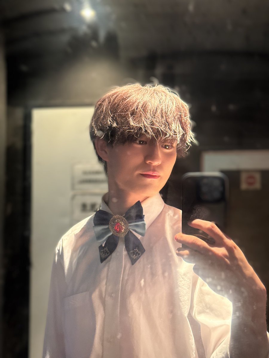 Kazuto_Chrono's tweet photo. COLLECTIVE by Supported IDOL VILLAGE
ありがとうございました👏

6人体制でお届けした珍しい日‼︎
俺もステージ上でいつも以上に声を出した日になったんだ🤭ライブをもっと盛り上げられるようになろう‼️ってこれからがより楽しみになったよ！

6月もめちゃめちゃ楽しい思い出作っていこうね！ https://t.co/imNdOkYCQD