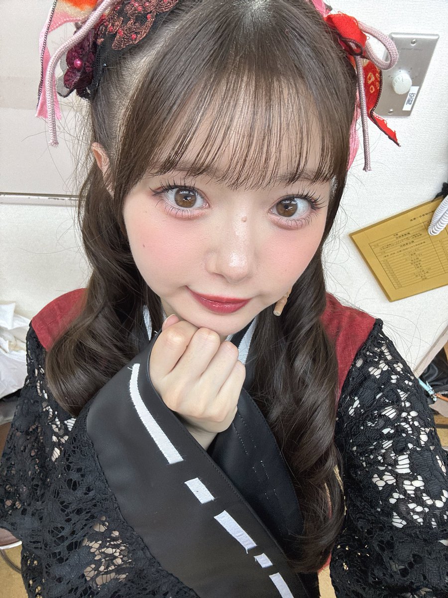 miorin_lemon212's tweet photo. 明日で東京公演終わっちゃう🥺

12時〜(菅原茉椰ちゃん)
16時30分〜(秋田莉杏ちゃん)

残り2公演当日券もあります❣️
シアターサンモールにてお待ちしてます✨

DVDも出ますが、ぜっっったい生で観た方がいい作品と、思う、、！のでこの機会を逃さないで下さいっ🫶　by凛咲
#紅哭 https://t.co/7GR6XJ0LgV