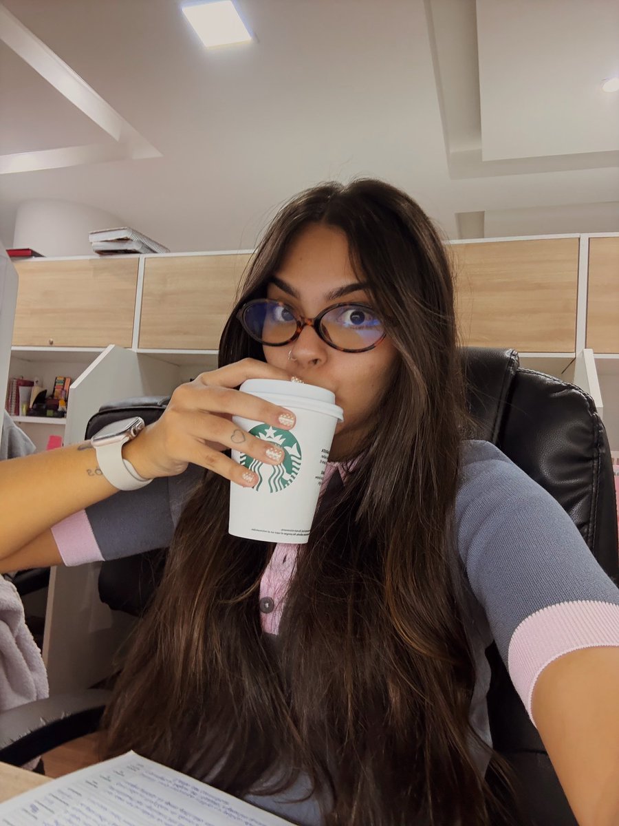 studywceleste's tweet photo. estudos de ontem https://t.co/OTdJIUhoh4
