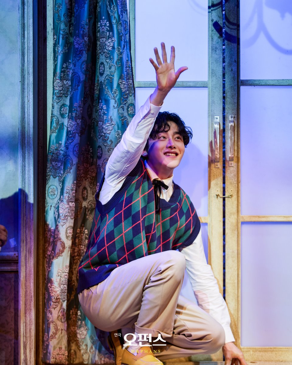 rnbtheatre_kr's tweet photo. [#오펀스] ORPHANS 🏚️

💌굿바이 메시지

❙ 필립 #최정우

"GOOD BYE♡
그동안 따뜻한 격려 감사합니다♡ 
행복하세요♡ 안녕♡ 또 만나요!!"

2026.03.10 - 05.31
대학로 TOM(티오엠) 1관
#연극 #오펀스 #ORPHANS https://t.co/RVRw8SdFgj