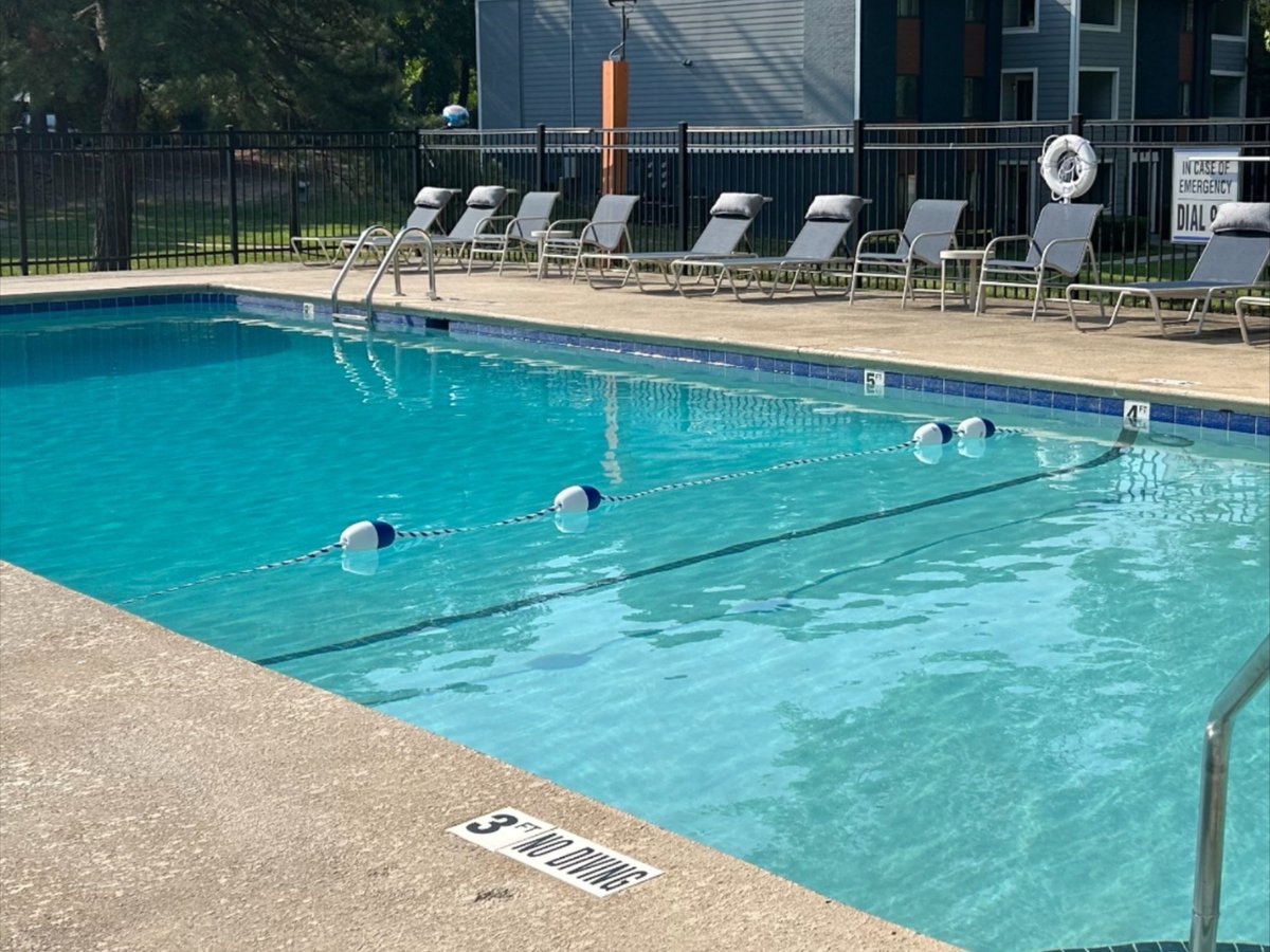 flatson7th's tweet photo. ☀️🏊‍♀️ TODAY'S THE DAY! 🏊‍♀️☀️
Join us at the pool from 1 PM – 3 PM for music, drinks, and summer fun! 🎵🥤🌴
🚚 Food truck on-site (food purchases are the responsibility of each resident).
Residents only. Children must be accompanied by an adult.
See you there! 😎☀️ https://t.co/RLkniWxGII