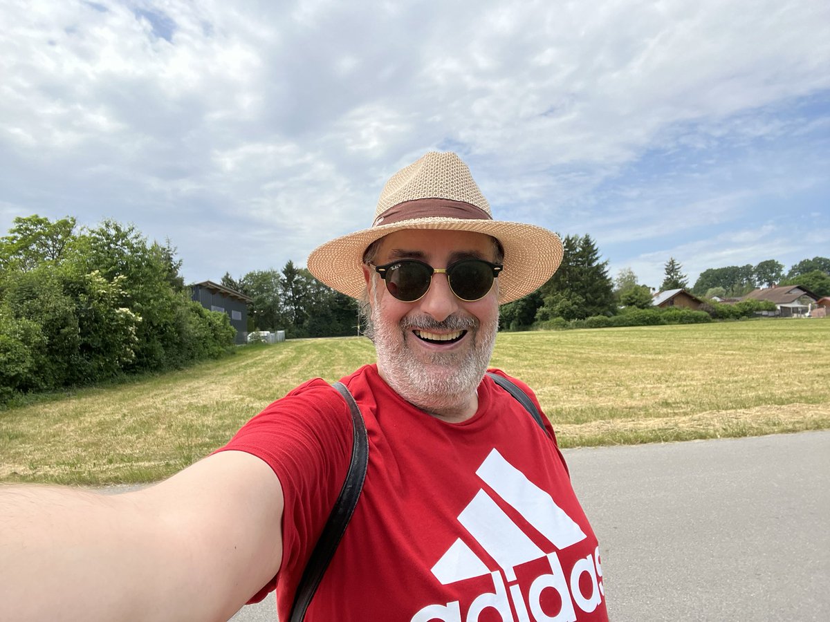 antoernstick's tweet photo. 🚶🌞💯👍 https://t.co/ra3Zdd8SQe